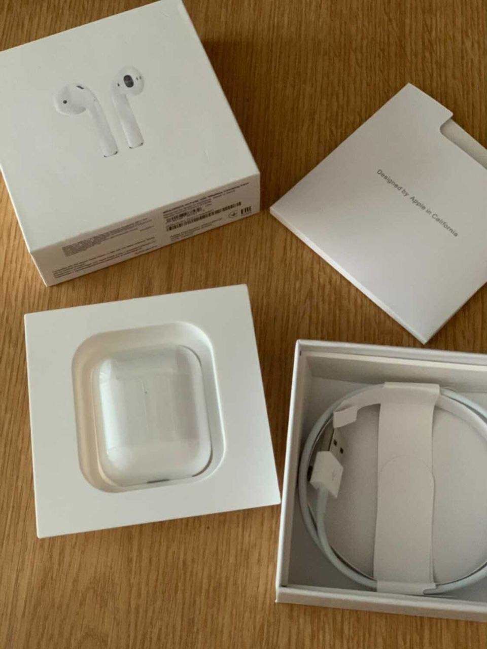 Airpods 2 wireless charging