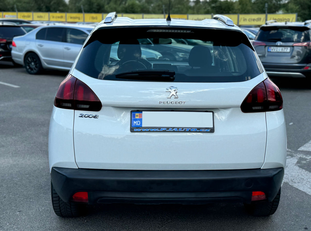 Peugeot 2008 foto 5