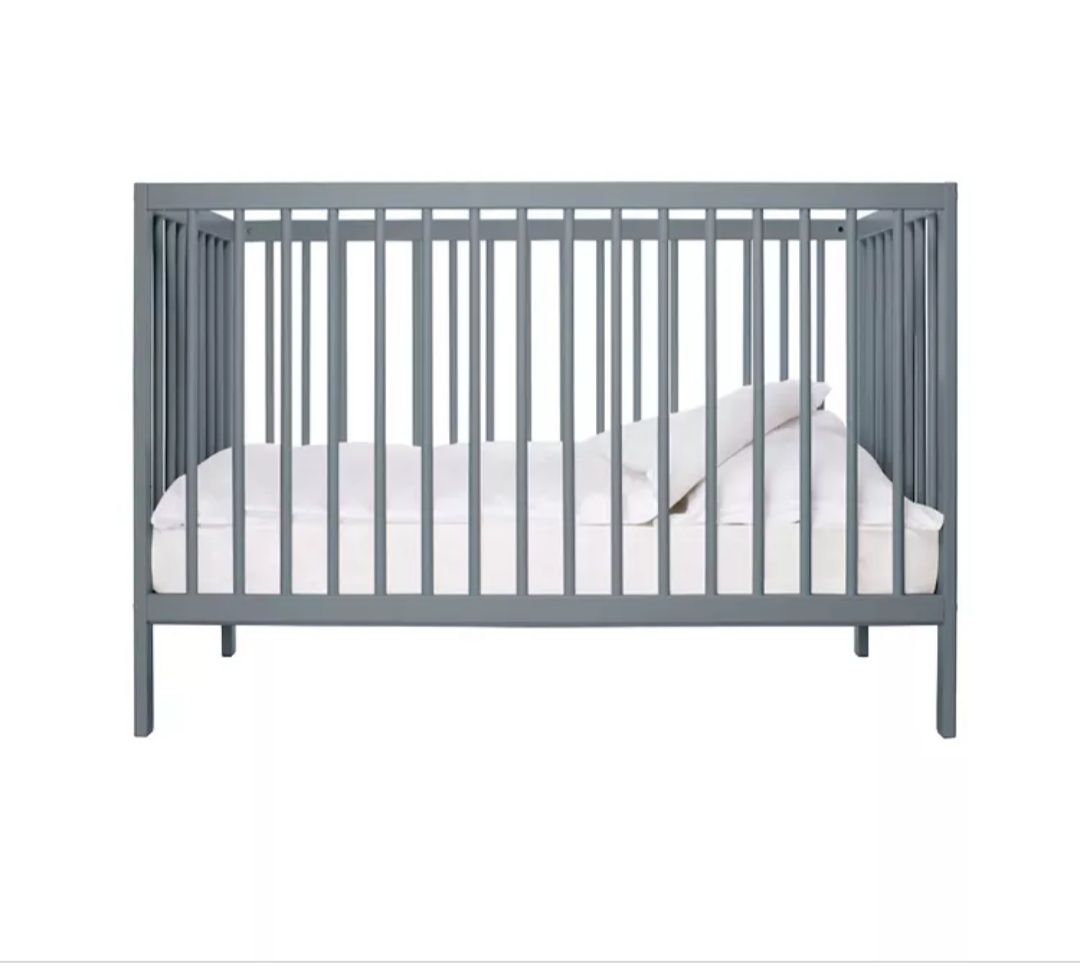 Продам кроватку