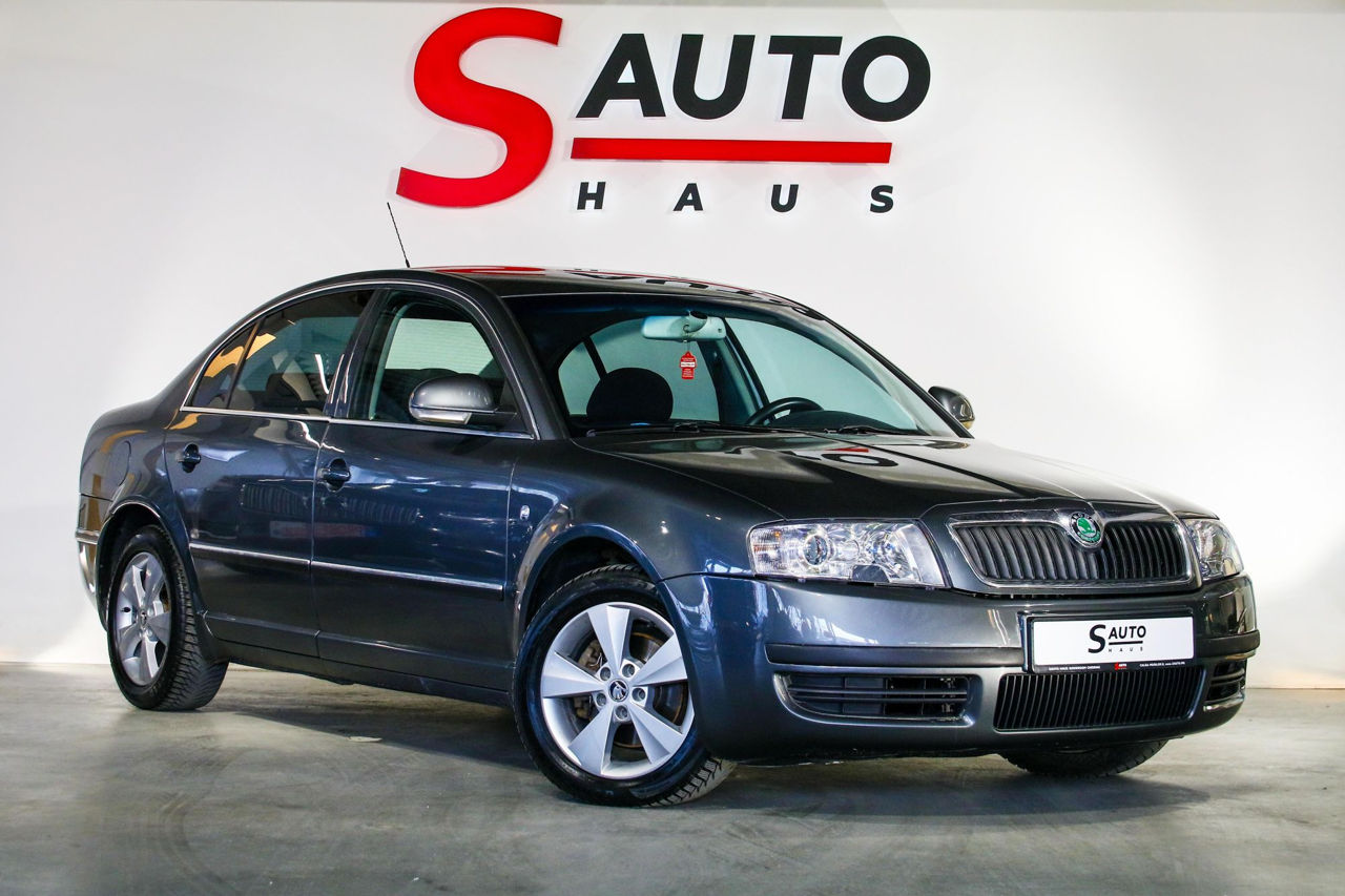 Skoda Superb фото 2