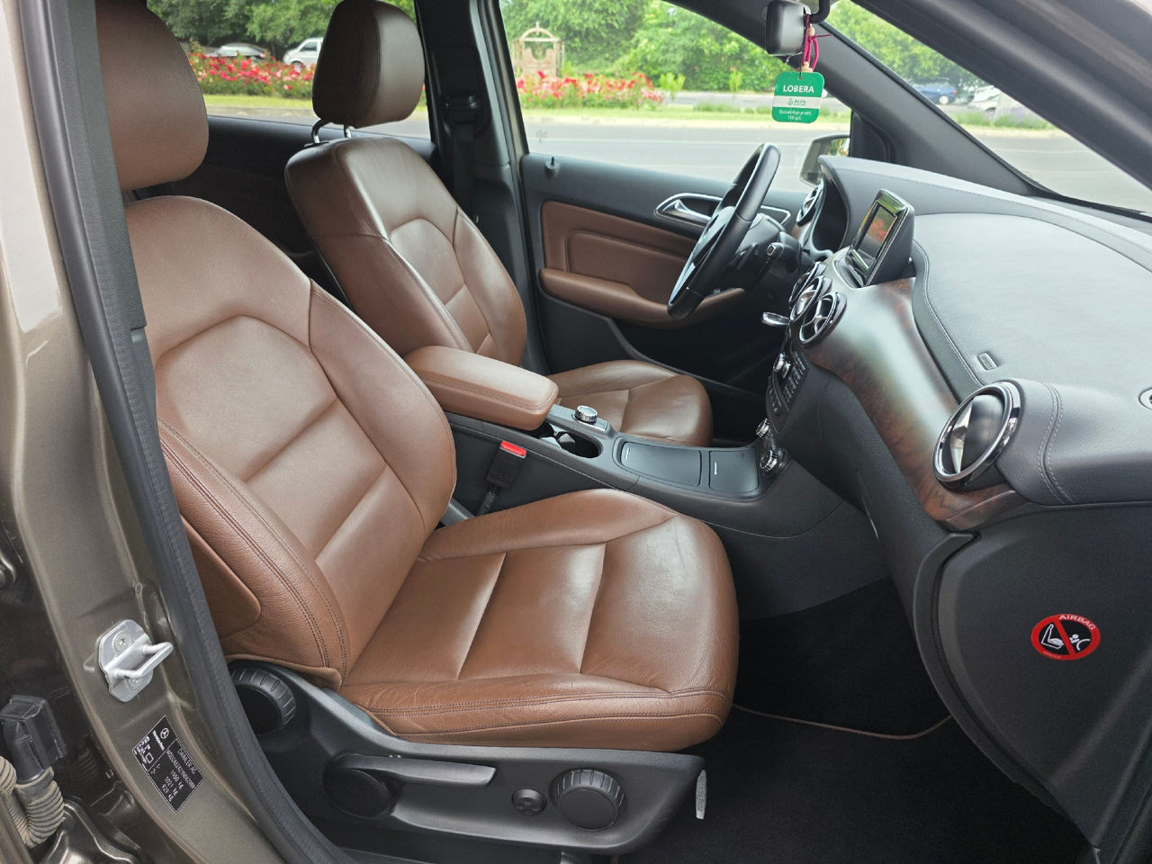 Mercedes B-Class foto 10