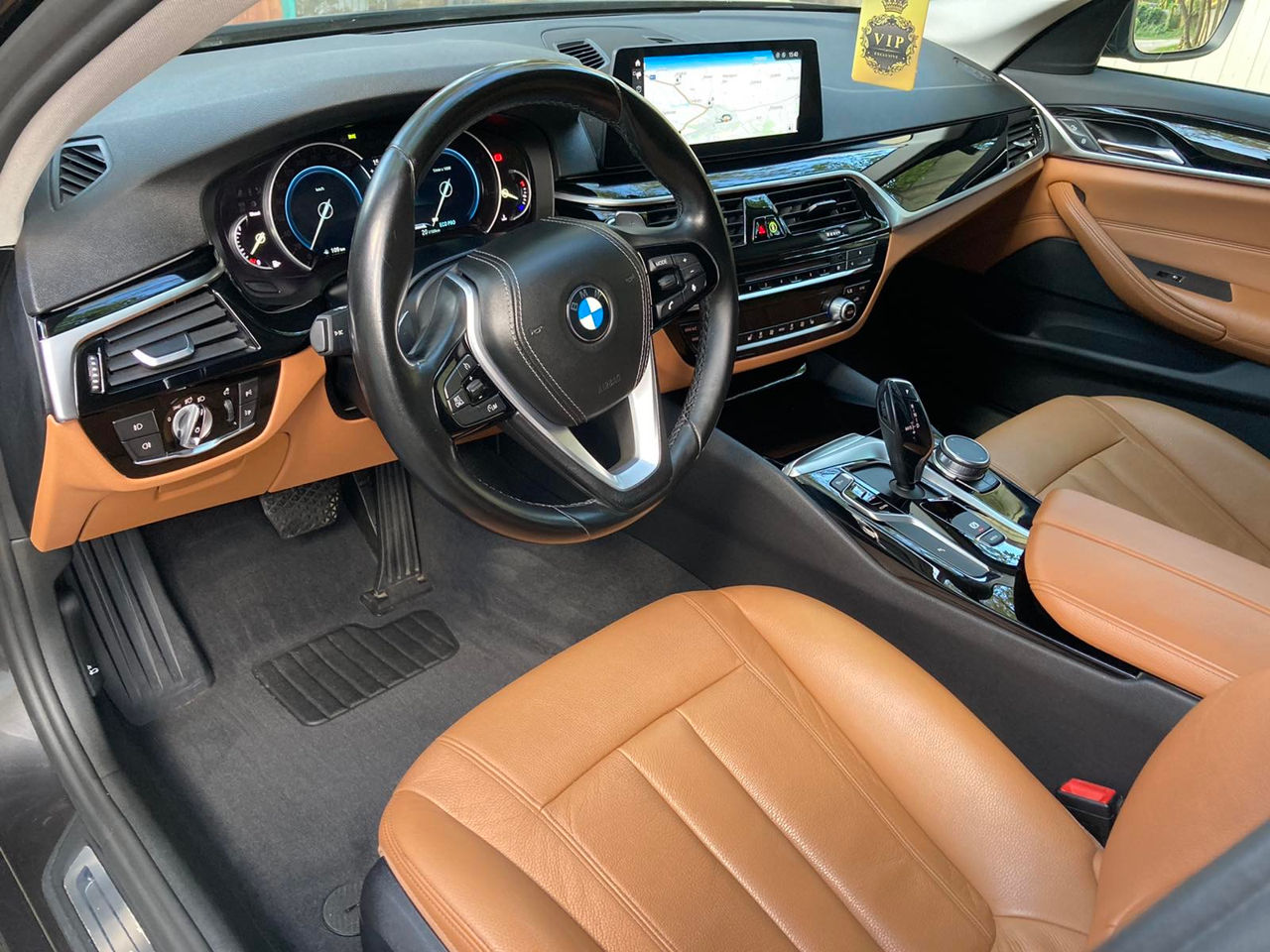 BMW 5 Series foto 6