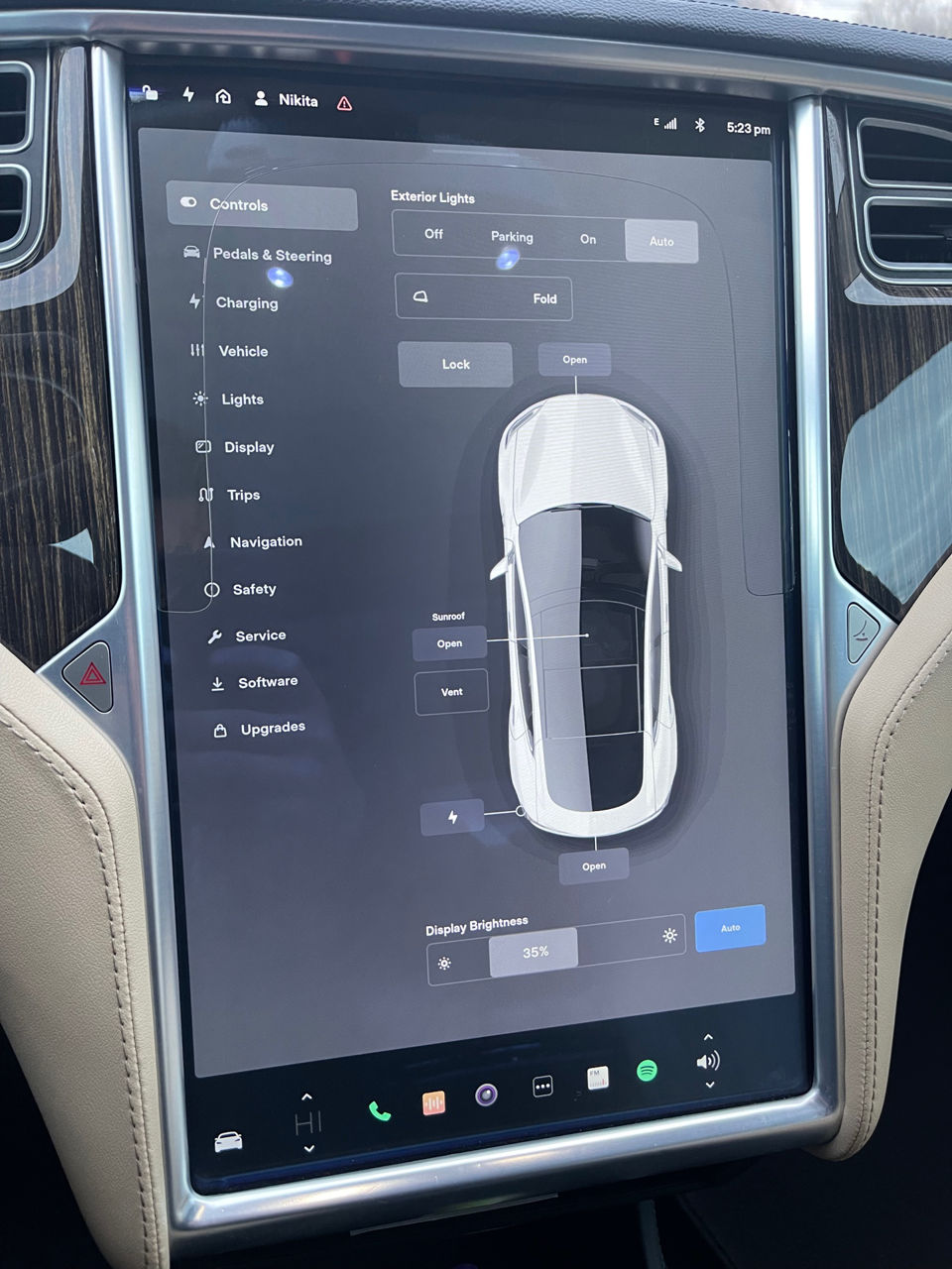 Tesla Model S foto 12