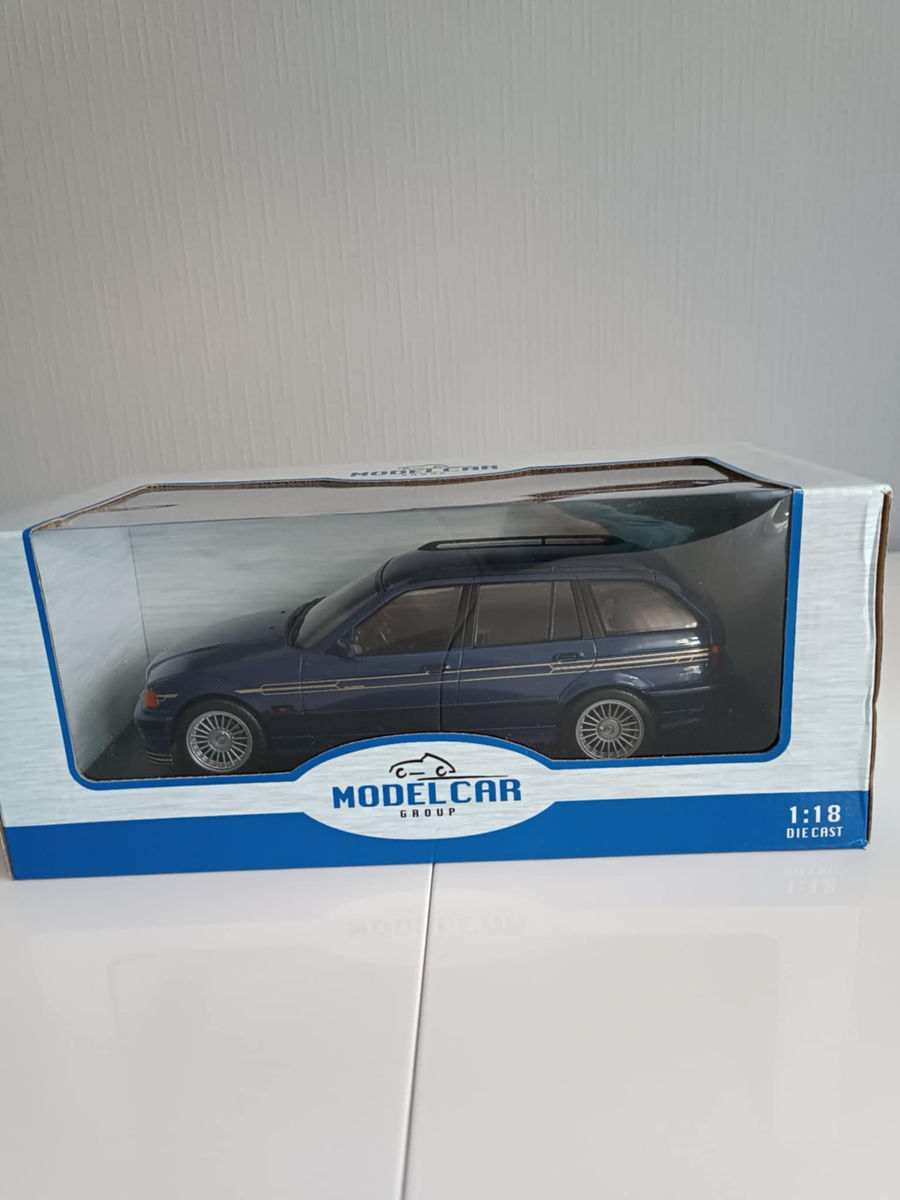 Mercedes Benz W124 şi BMW E36 Alpina Touring la scara 1:18 foto 5