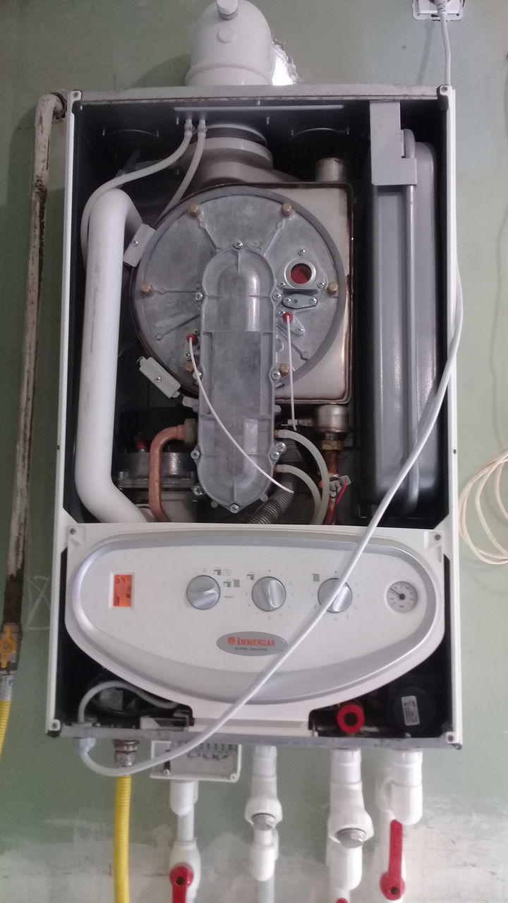 Ofer  servicii de reparatii cazane pe gaz diagnostica scimbare piese vailant foto 1