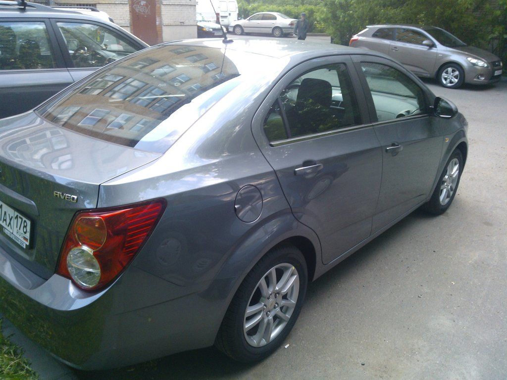 Chevrolet Aveo фото 6