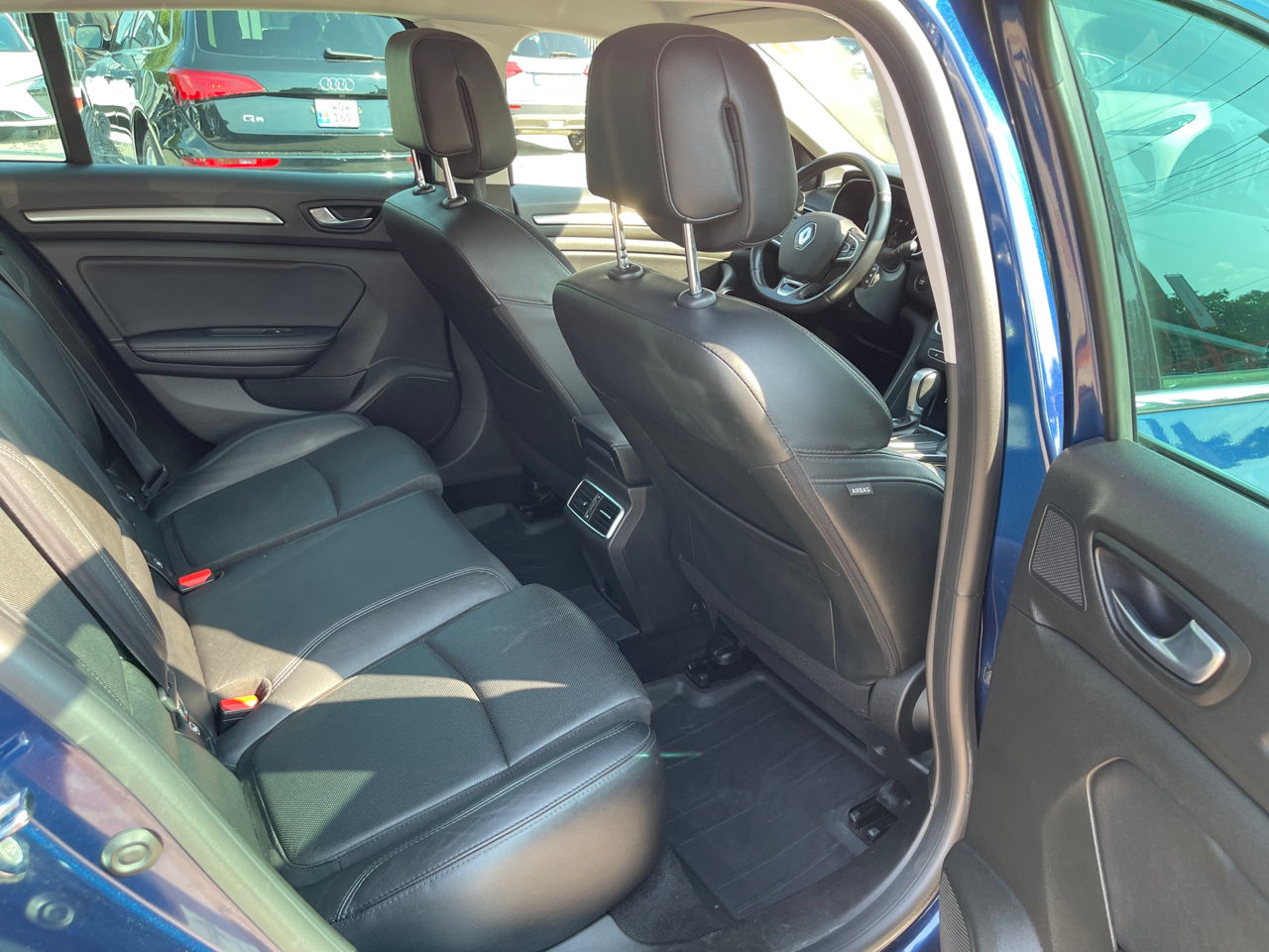Renault Megane foto 16