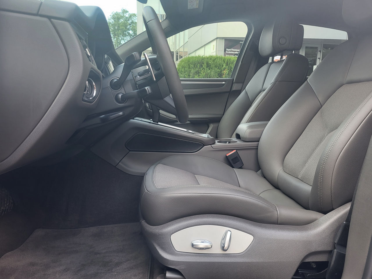 Porsche Macan foto 10