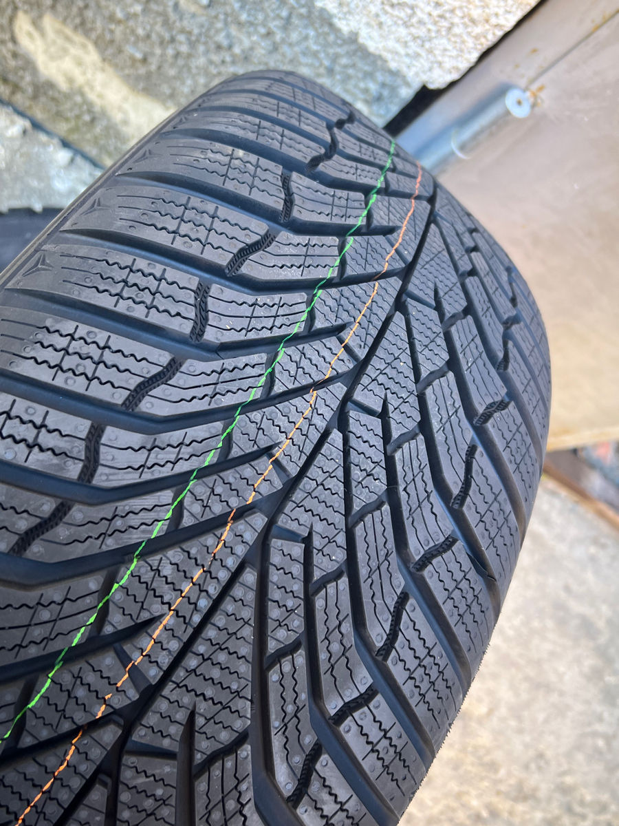 235/50 R17 Kumho Wintercraft WP52/ Доставка, livrare toata Moldova 2024 foto 3