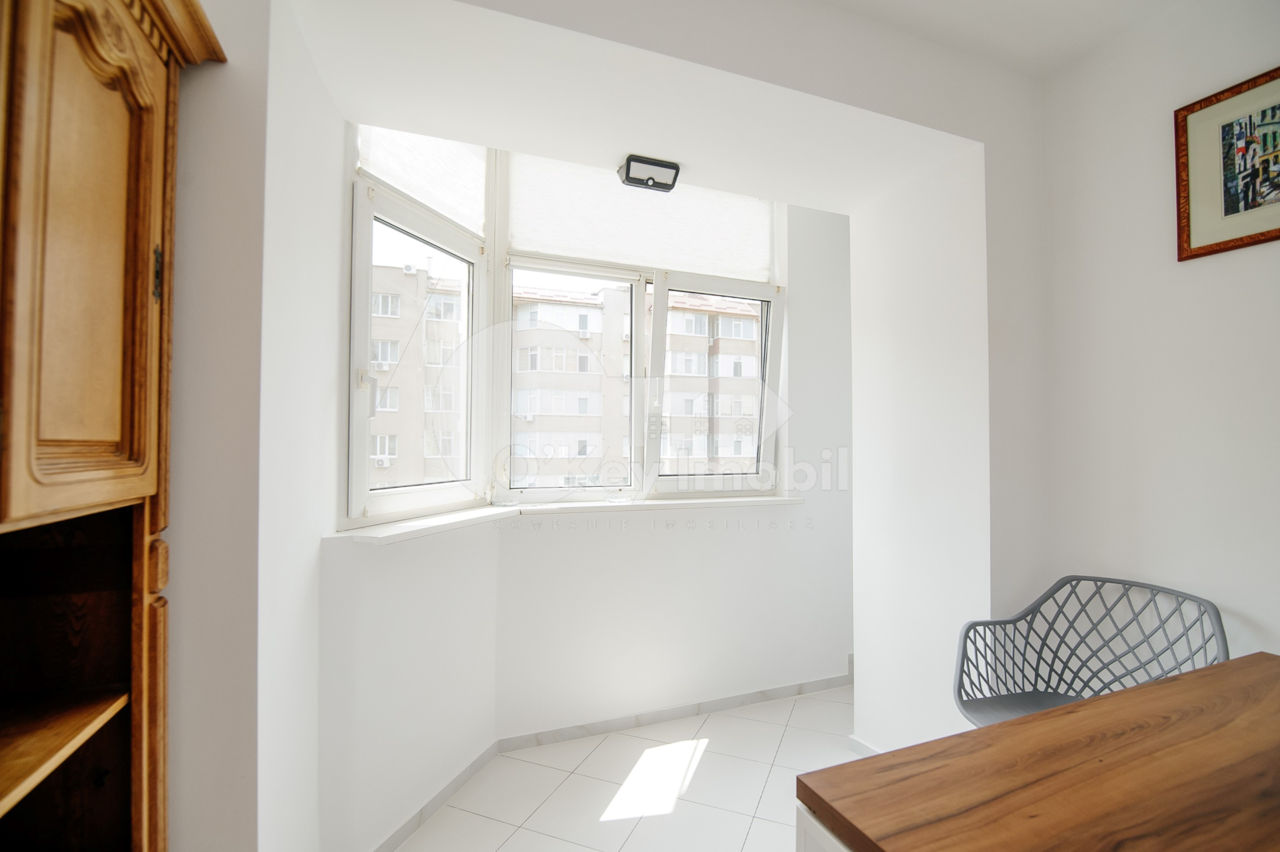 Apartament cu 3 camere, 95 m², Centru, Chișinău foto 8