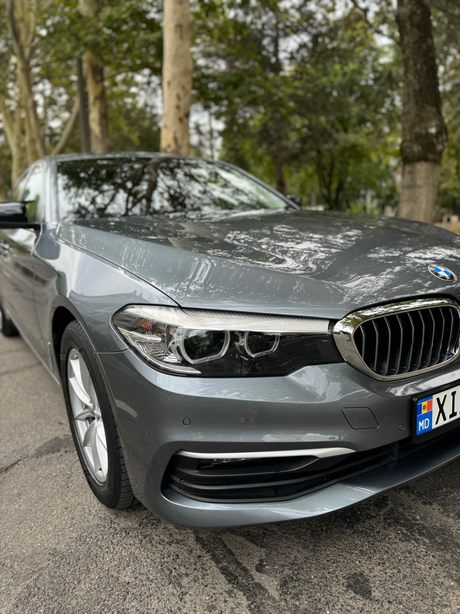 BMW 5 Series foto 8