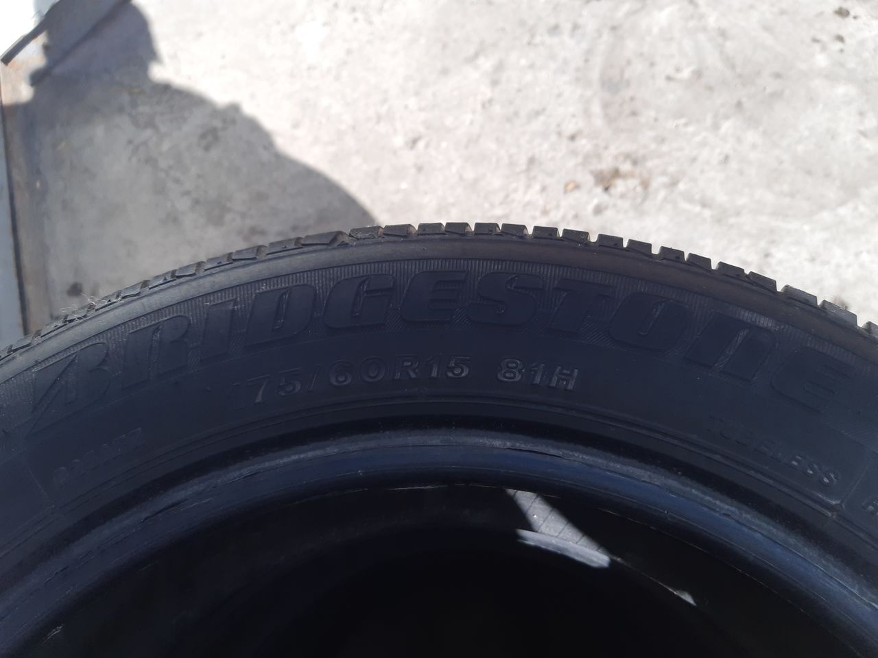 Bridgestone  R15 foto 2