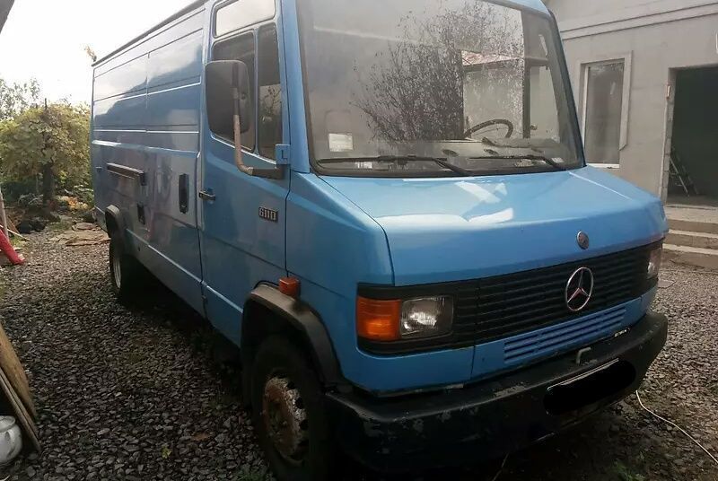 Mercedes Vario