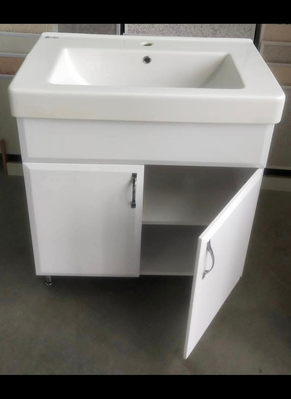 Mobilier pentru baie și obiecte sanitare  Uzinelor 15  foto 2