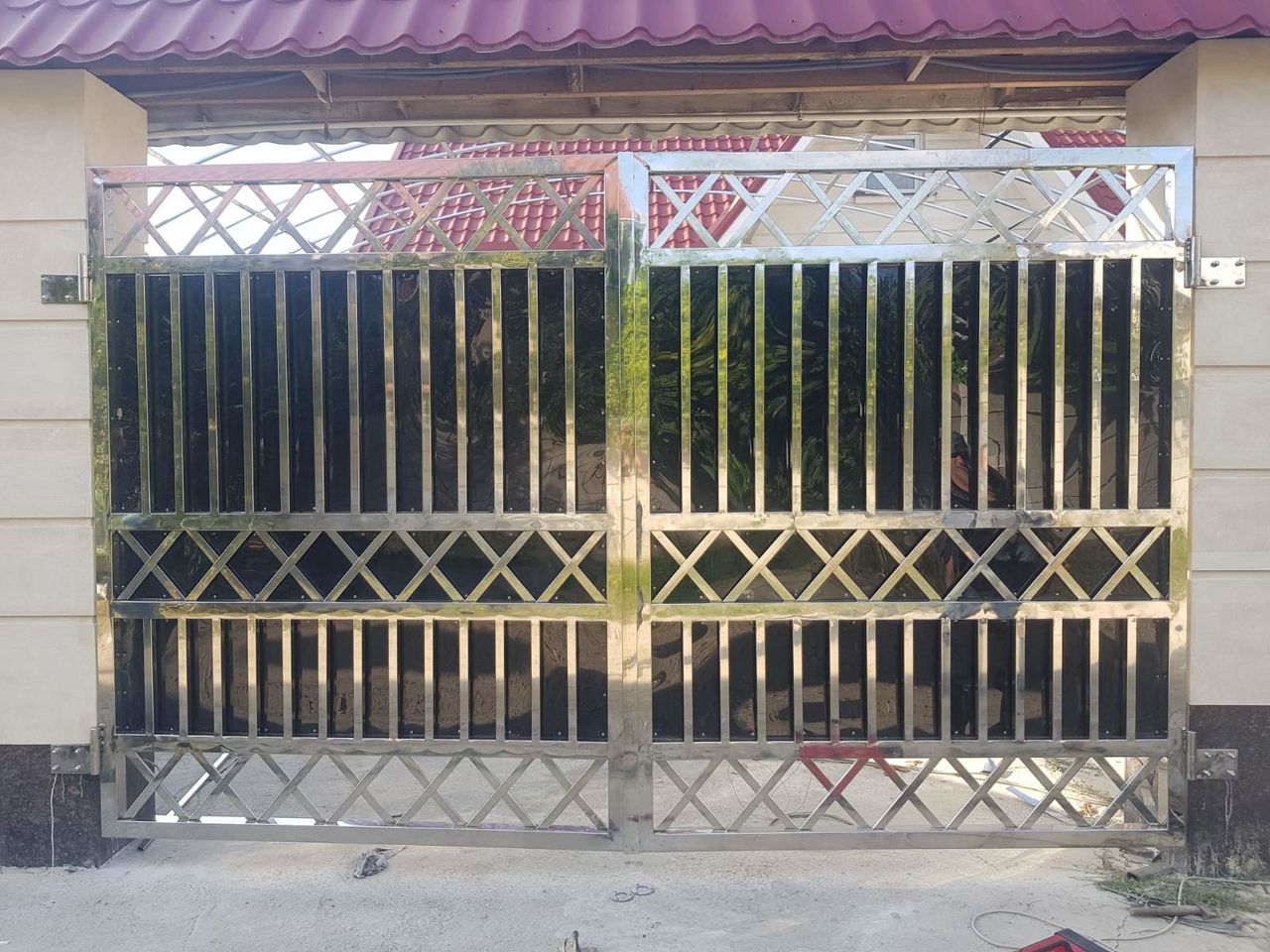 Перила ,  kозырьки из нержавейки    !!!  balustrade din inox si sticla , porti , garduri din inox foto 13