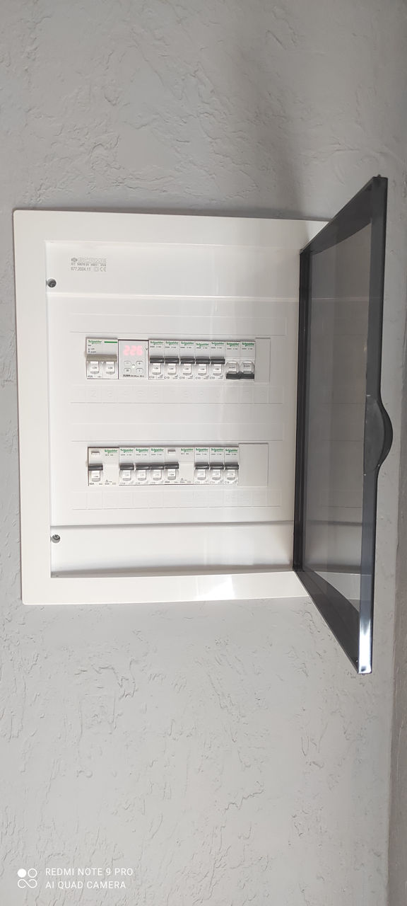 Electric, electric, electrician, cele mai bune preturi, lucrari electrice ieftin si calitativ foto 4