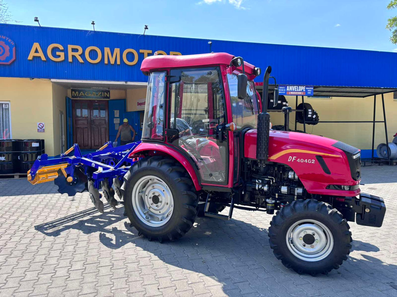 Tractor Dong Feng 404 G2 ( 40 CP ) Model nou foto 3