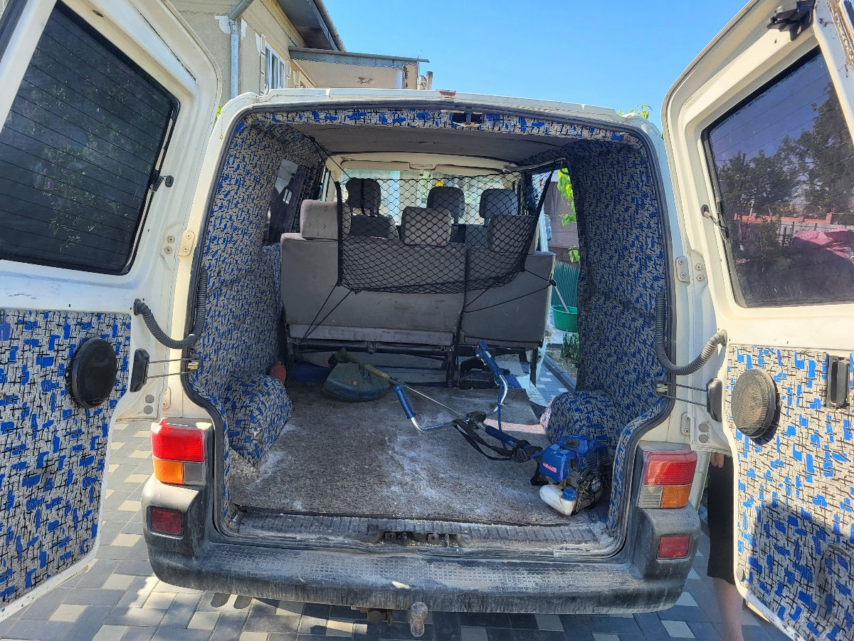 Volkswagen T4 foto 2