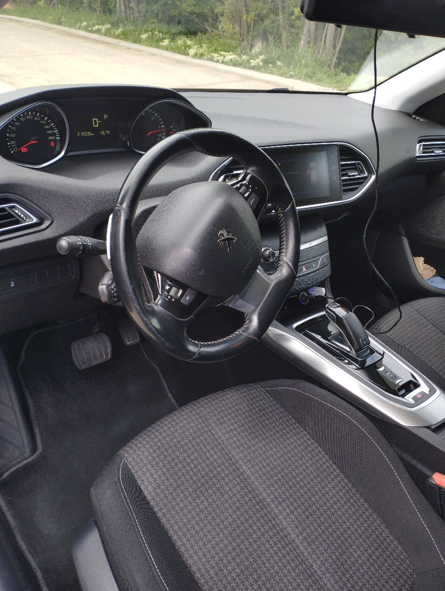 Peugeot 308 foto 7