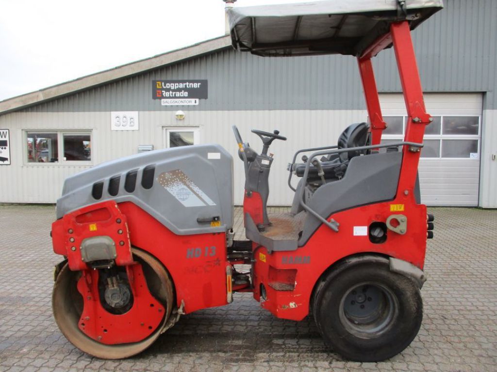 Excavator, bobcat, camioane basculante, compactor, foto 2