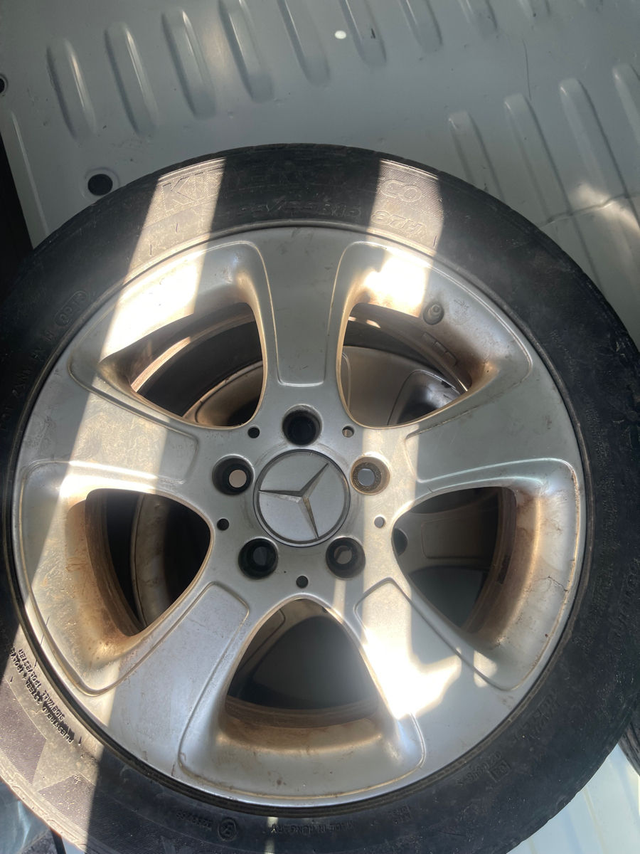 Discuri originale Mercedes 5x112 R16 cu cauciucuri 195/55 R16 foto 1