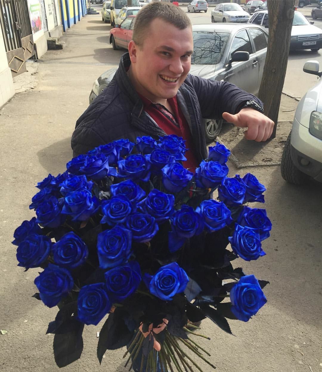 Розы  и другие цветы в ассортименте foto 3