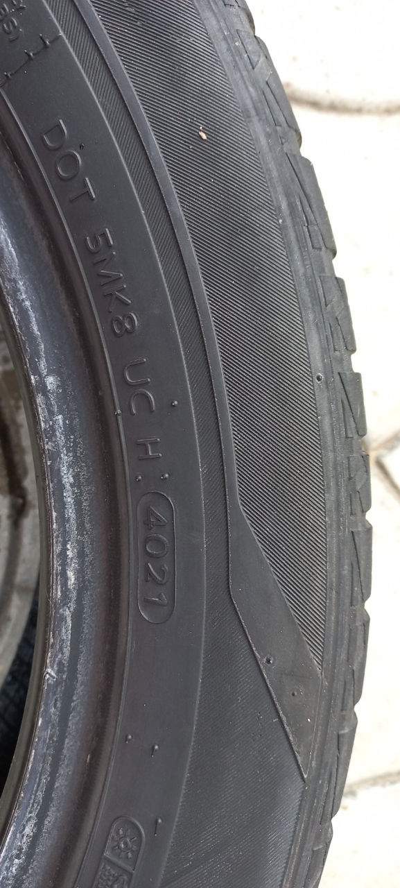 Hankook Kinergy 4s 215 50 R17 foto 1