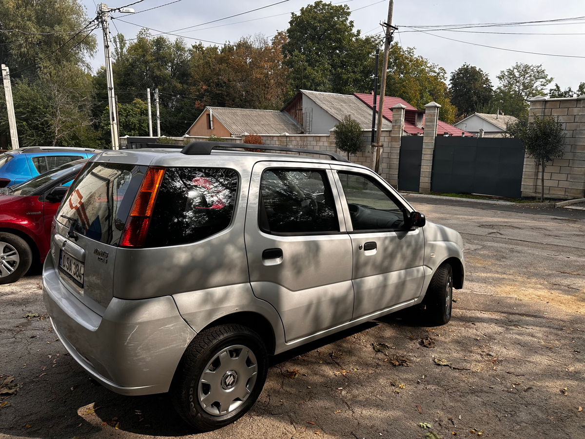 Suzuki Ignis foto 3