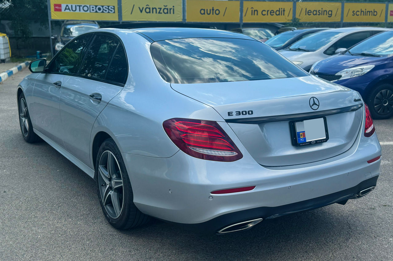 Mercedes E-Class foto 6