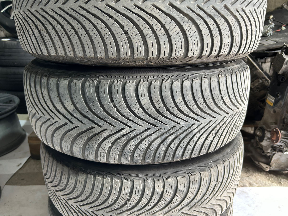 205/60 R16 Michelin foto 2