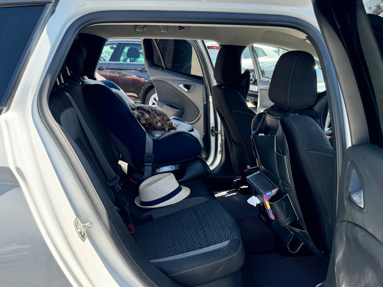 Opel Astra foto 15