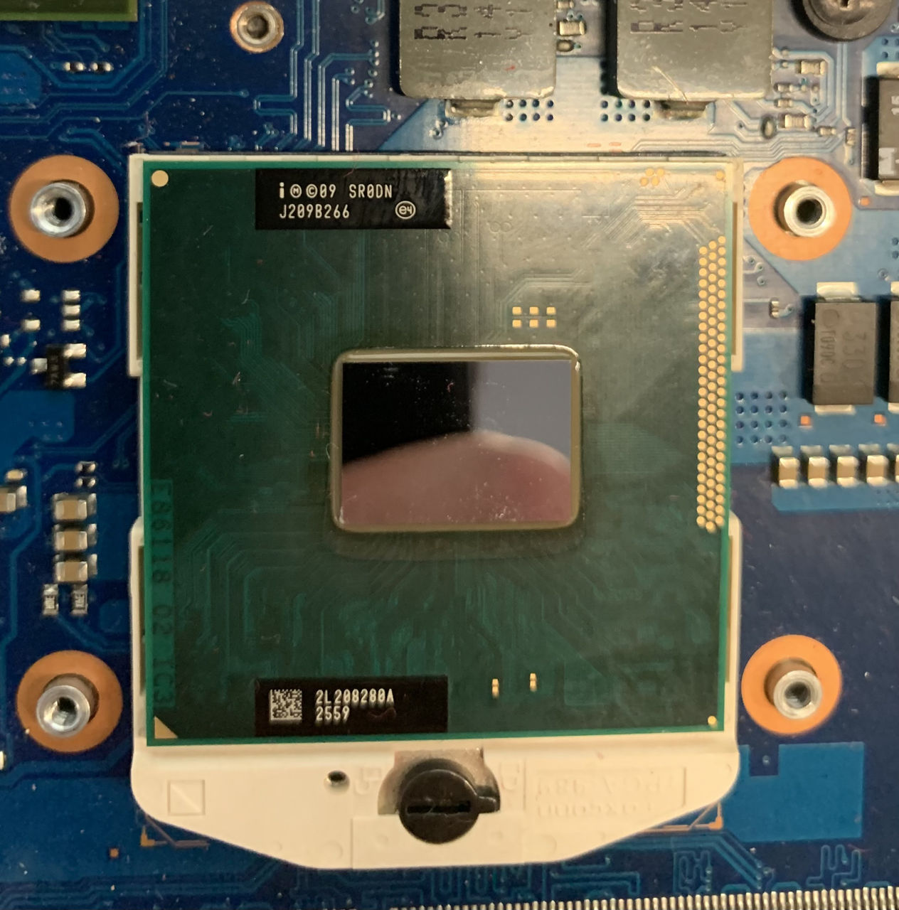 Intel i3-2350M 2,30 GHz (SR0DN)