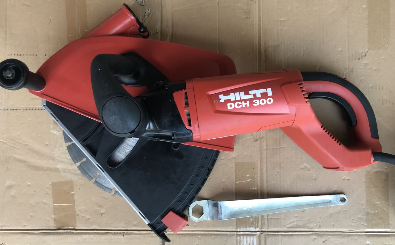 Стенорезная машина Hilti DCH 300