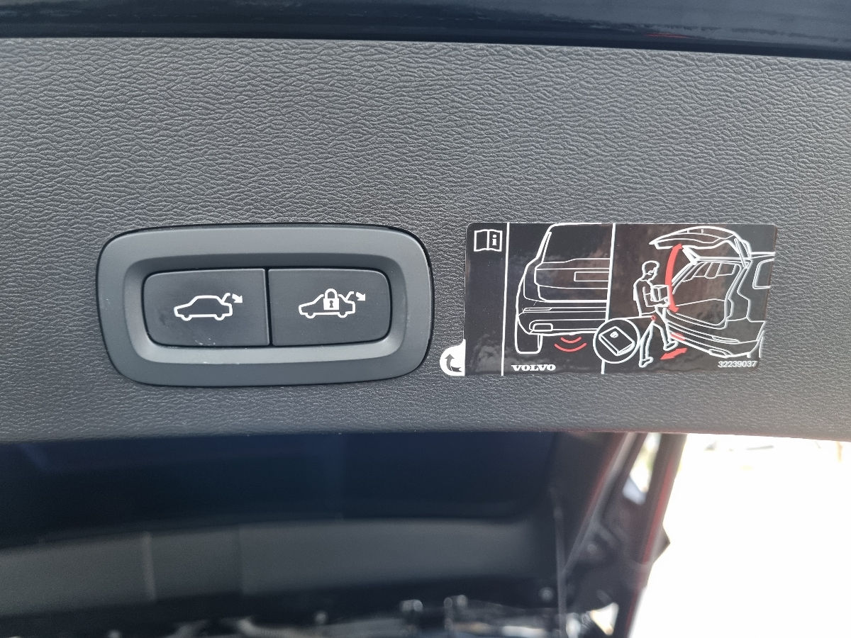 Volvo XC40 2019 photo 19