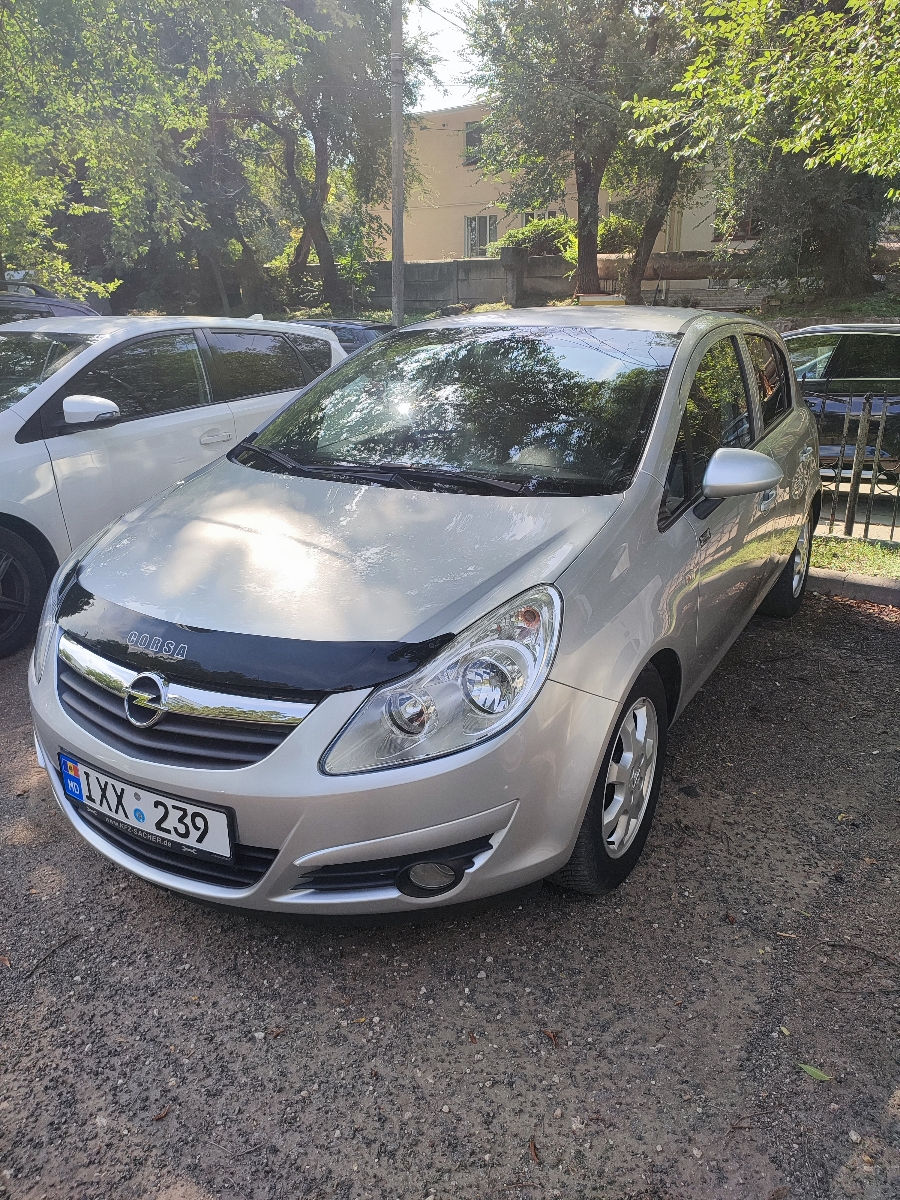 Opel Corsa foto 0