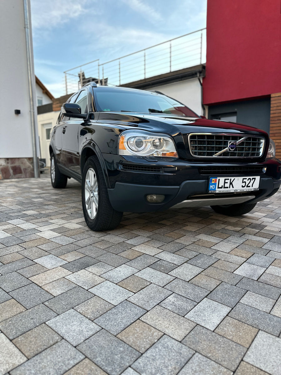 Volvo XC90 foto 0