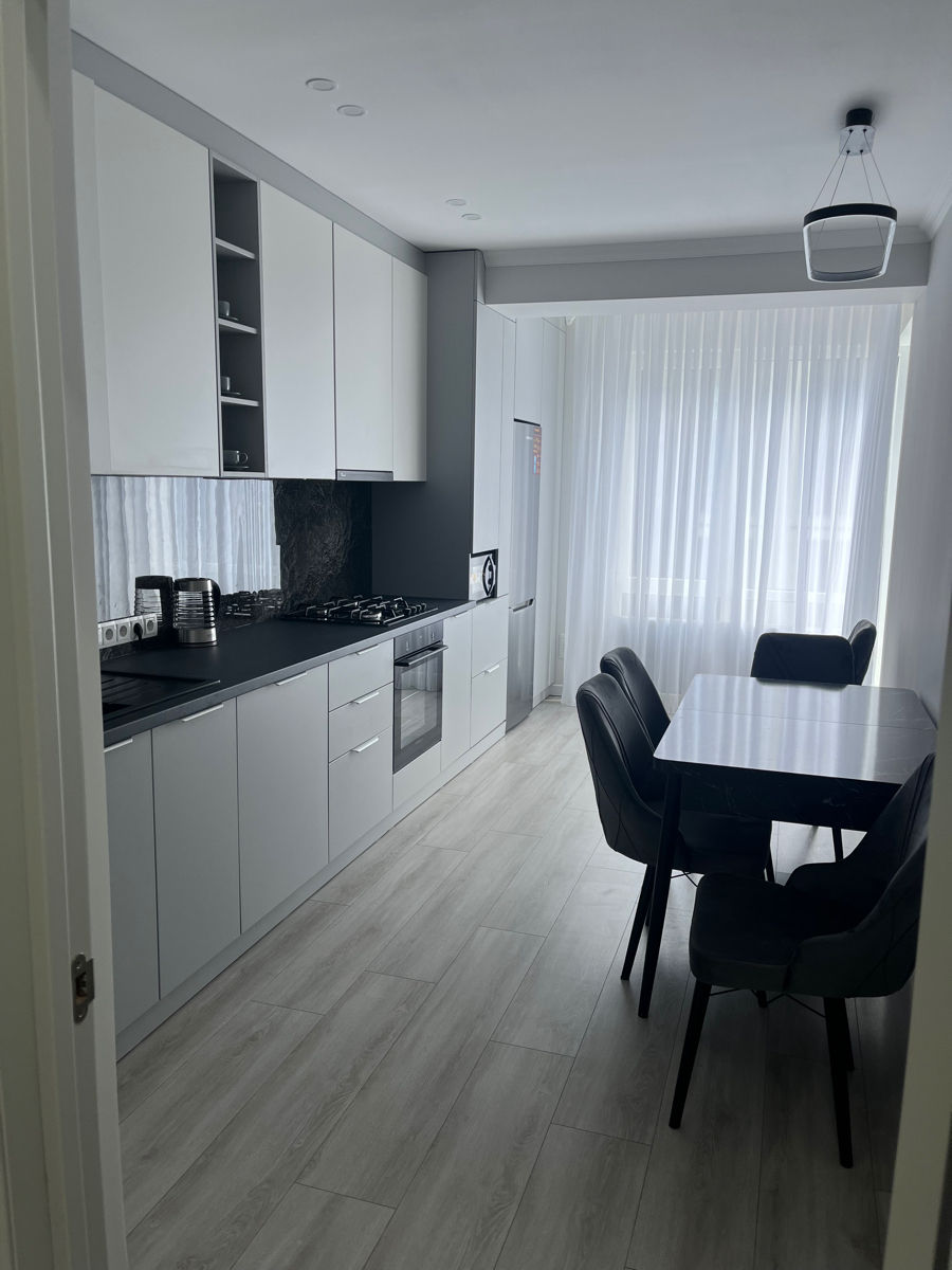 Apartament cu 1 cameră, 50 m², Centru, Chișinău foto 2