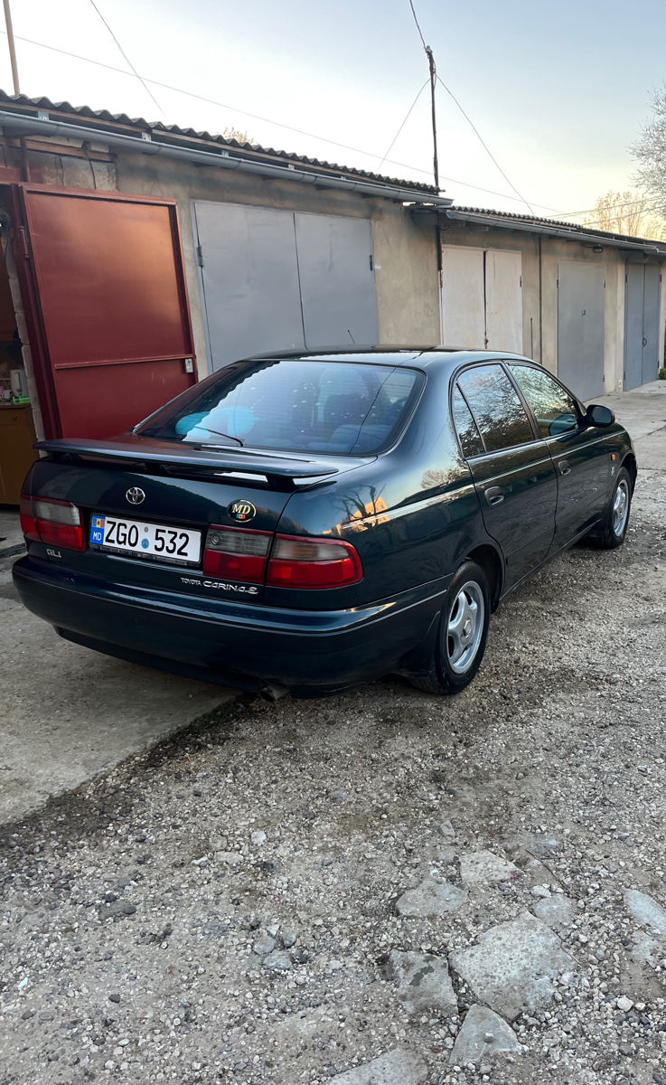 Toyota Carina foto 5