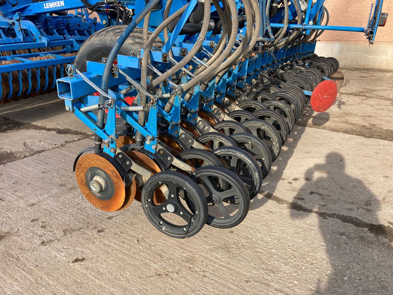 Дисковая борона Lemken Rubin 9/600 KUA+сеялка Lemken Solitair 9/600 KA foto 9