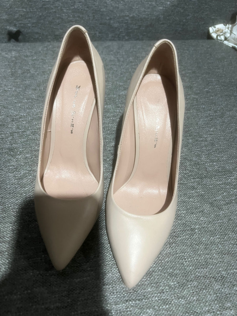Pantofi stiletto bej foto 2