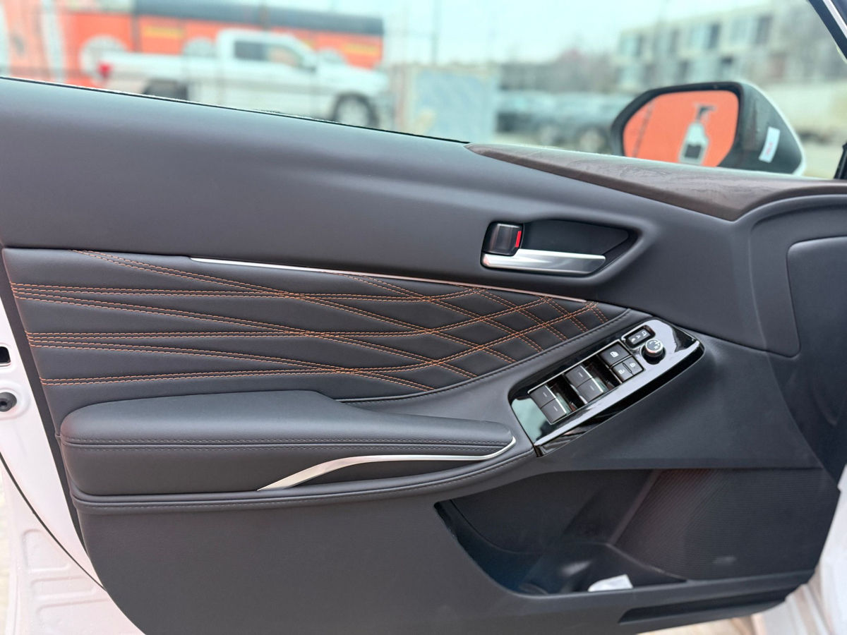 Toyota Avalon фото 8