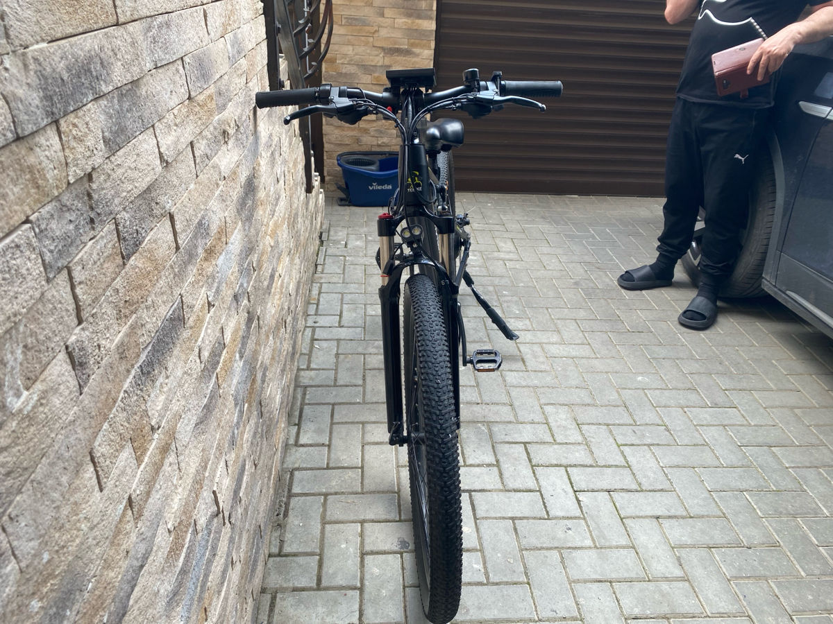Bicicletă electrică foto 0