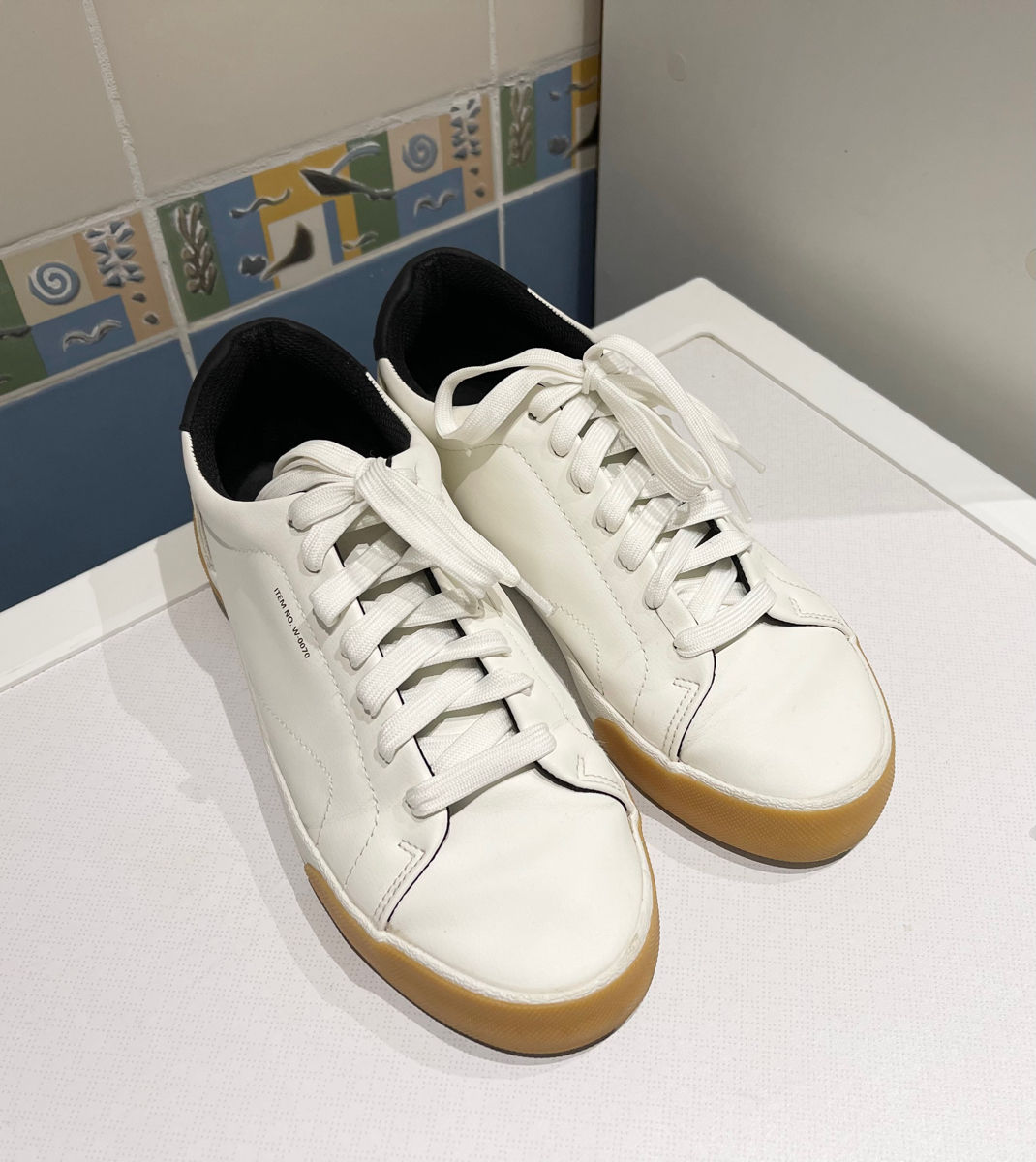 ! Pantofi sport Bershka  M. 40 foto 2