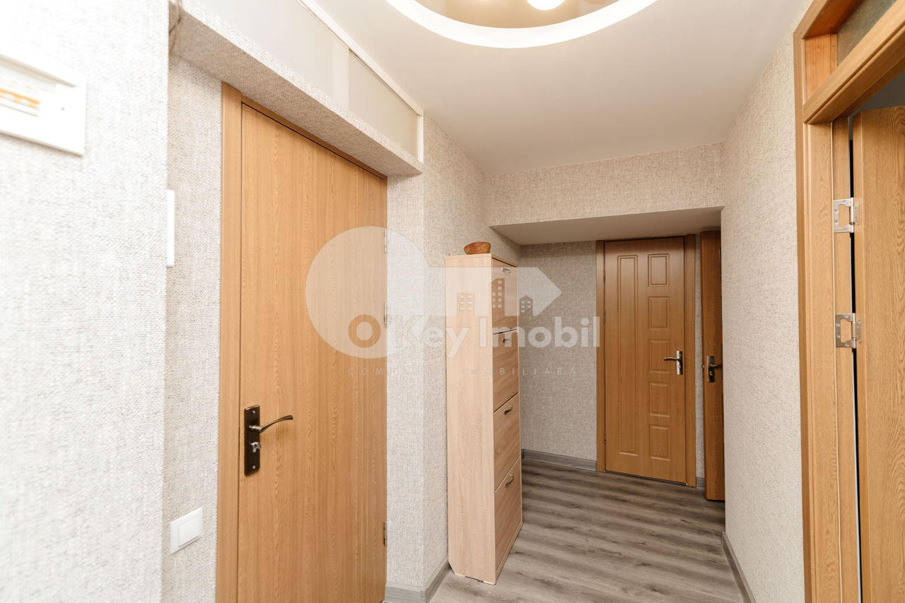 Apartament cu 2 camere, 55 m², Centru, Chișinău foto 11