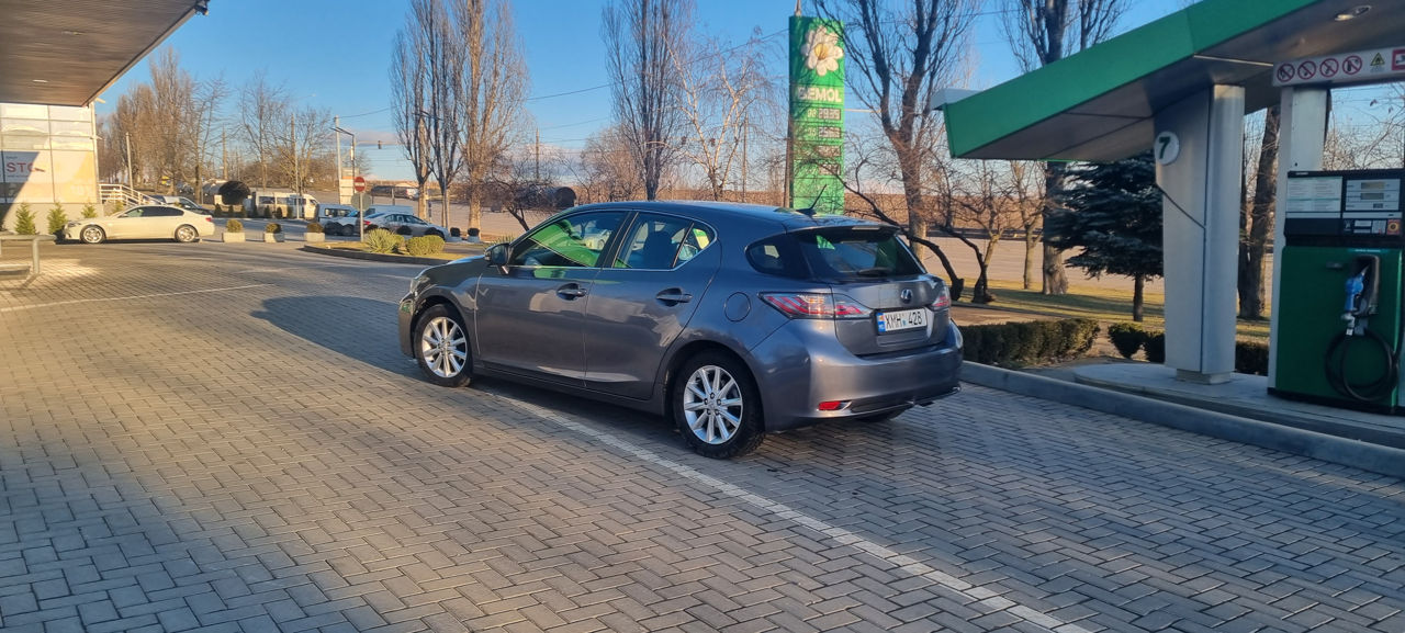 Lexus CT Series фото 5
