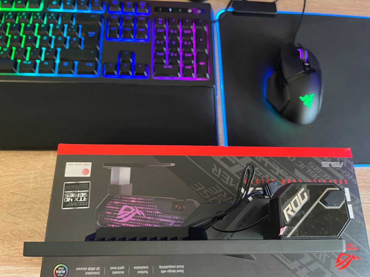 Asus  ROG Herculx Graphics Card Holder фото 3