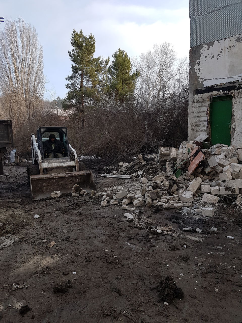 Уборка огород  уборка территории Curatare teren Defrisare Despadurire фото 2