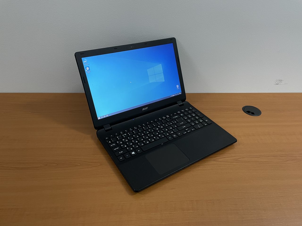 Acer Aspire Es1 AMD/4GB/500Gb/Garantie! foto 2