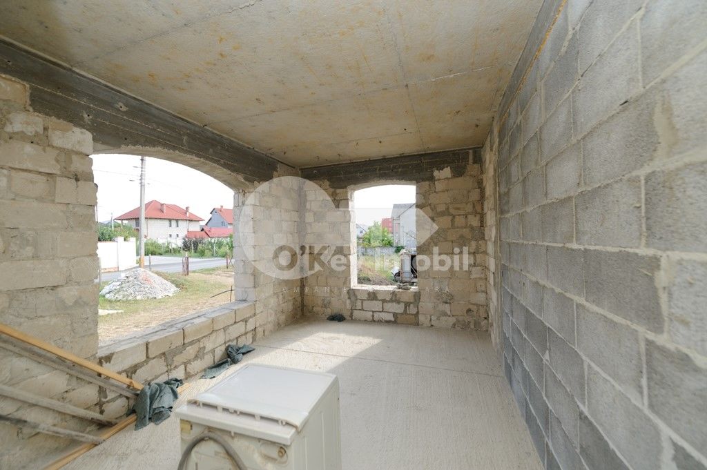 Casă cu 4 nivele, 580 mp + 18 ari, Dumbrava, 534000 € foto 2