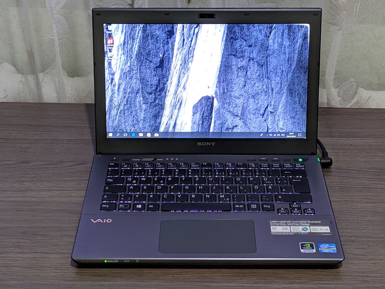 Игровой Sony Vaio /Core I7 3540M/ NVidia 610M/ 4Gb Ram/ 128Gb SSD!!